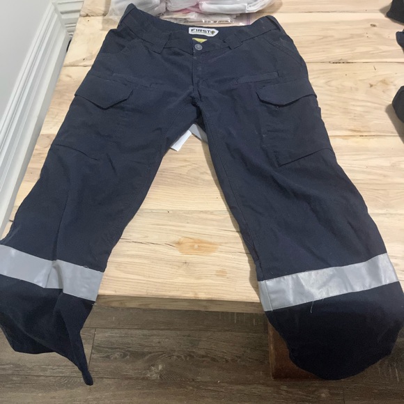 Women’s ems tactical pants - Picture 2 of 2